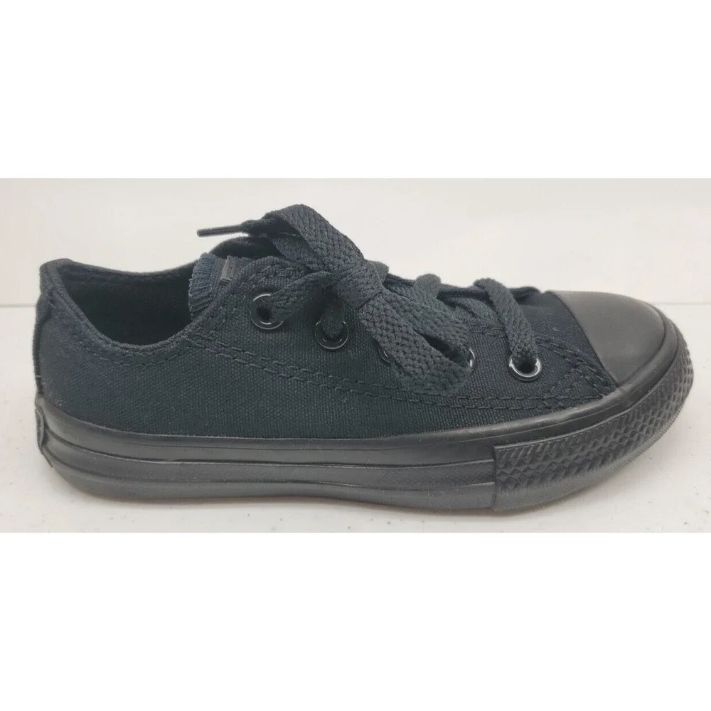 Converse Youth Chuck Taylor All Star Canvas Low Top Sneakers Black Size 11Y NEW
